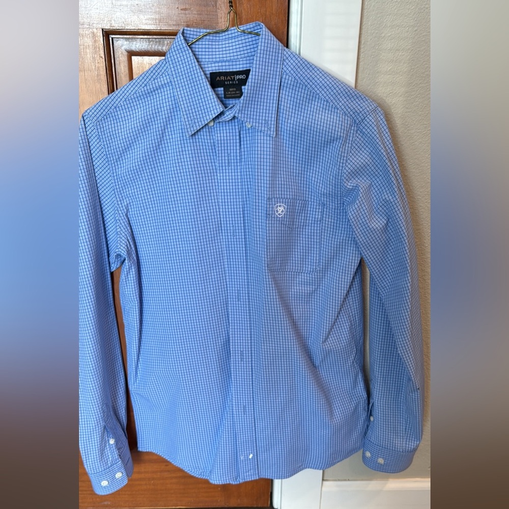Ariat Boy’s  Light Blue Button Down Shirt-Large (14-16)